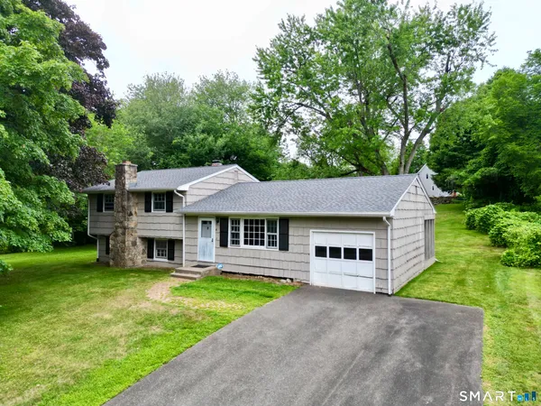 $539,900 | 16 Floral Lane, Trumbull, CT 06611