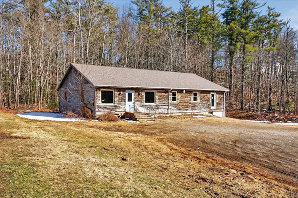 $265,000 | 127 Gardiner Road, Wiscasset, ME 04578