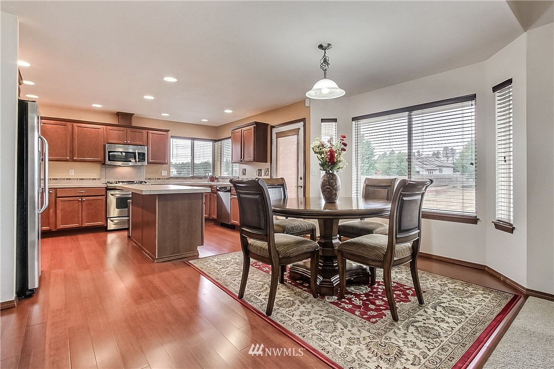 4627 181st Lane Southwest Rochester, WA 98579 - Photo 7 of 20