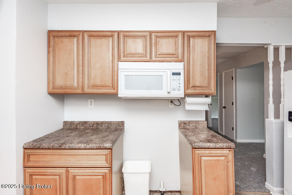 6404 Terry Road Louisville, KY 40258 - Photo 6 of 25 DSC_6305