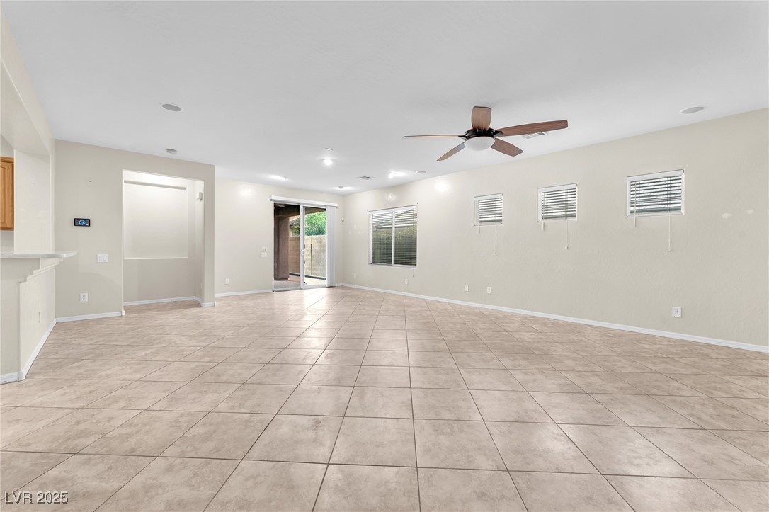 2607 Dirleton Place Henderson, NV 89044 - Photo 8 of 37