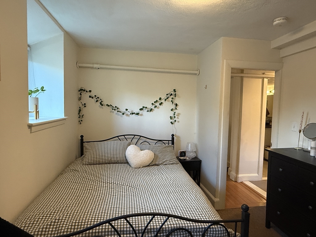 1871 Beacon Street, Unit 2 Brookline, MA 02445 - Photo 3 of 9