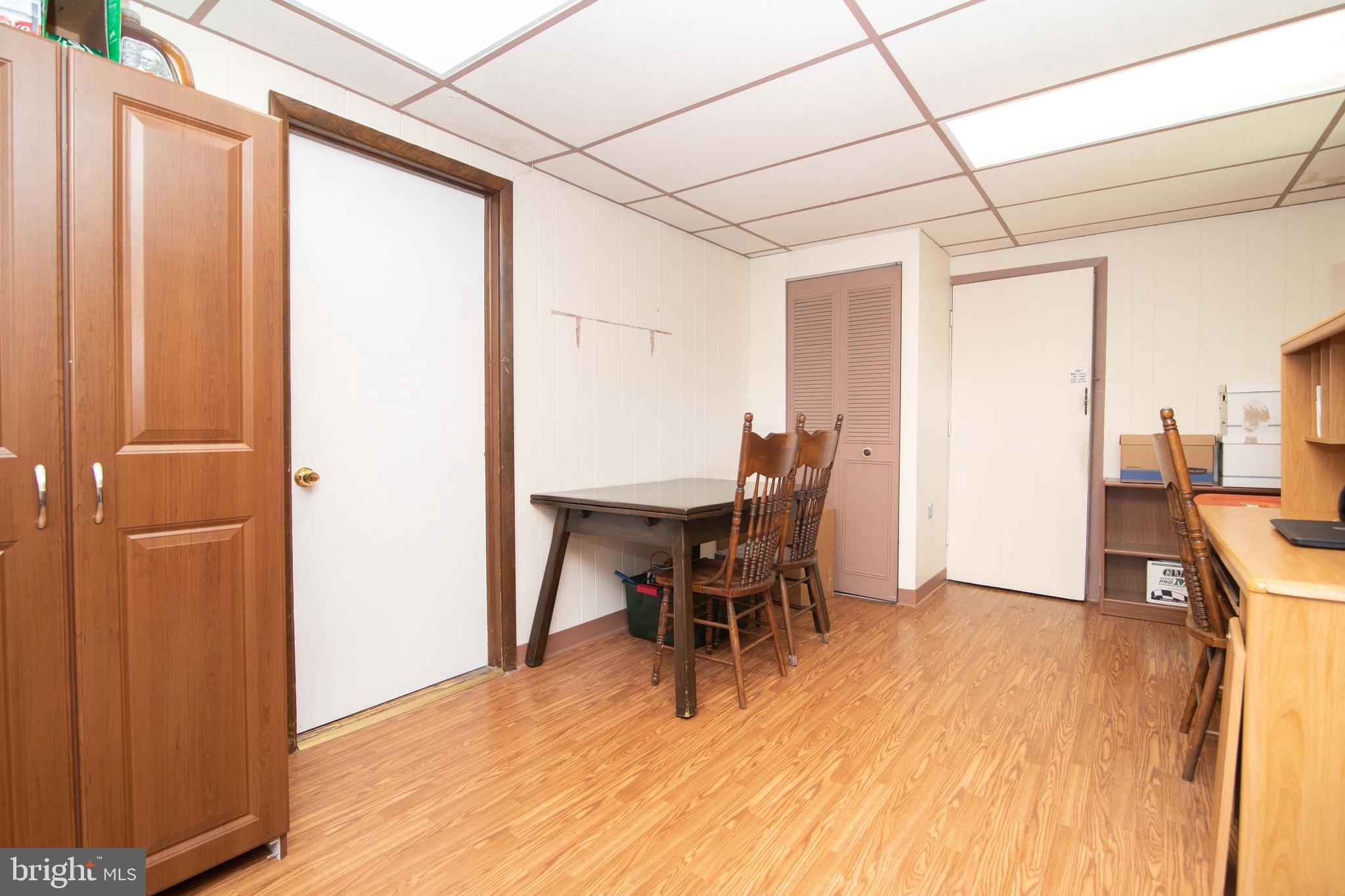 21 Conifer Road Levittown, PA 19057 - Photo 12 of 36