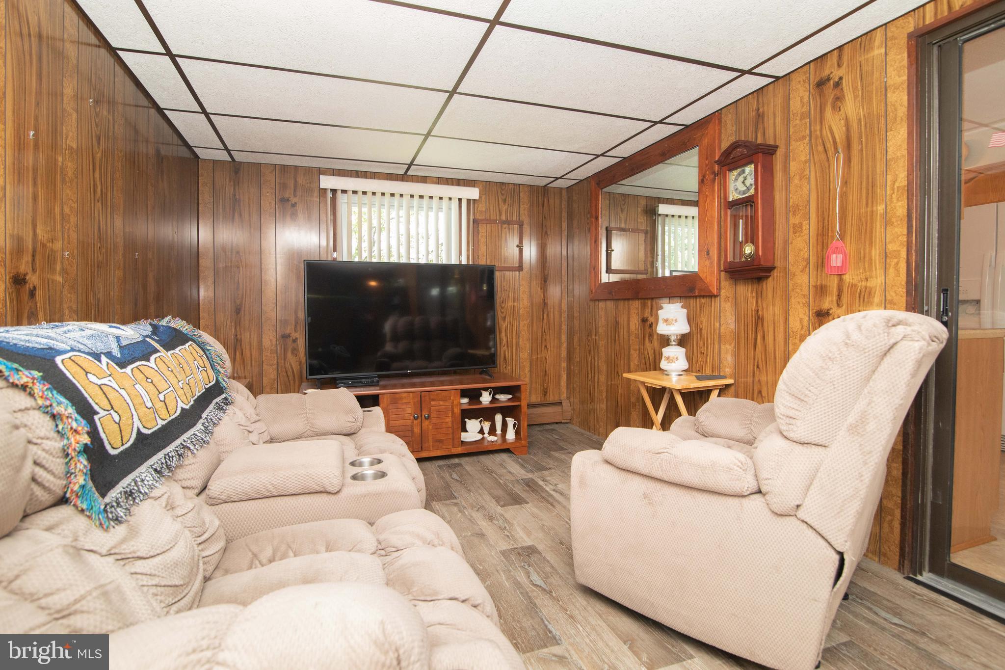 21 Conifer Road Levittown, PA 19057 - Photo 13 of 36