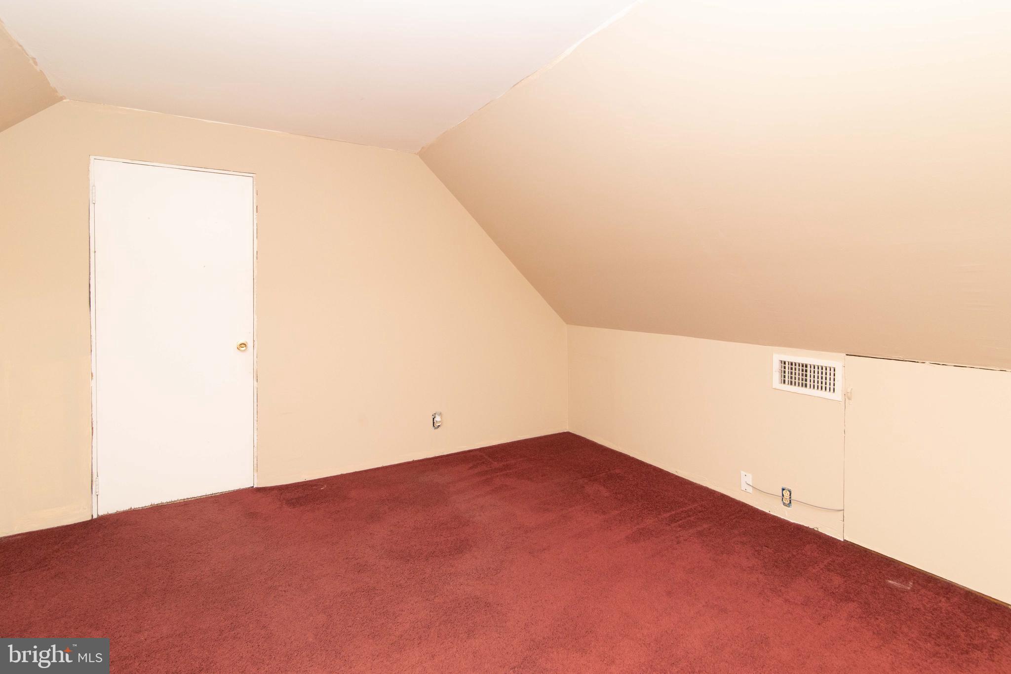21 Conifer Road Levittown, PA 19057 - Photo 27 of 36