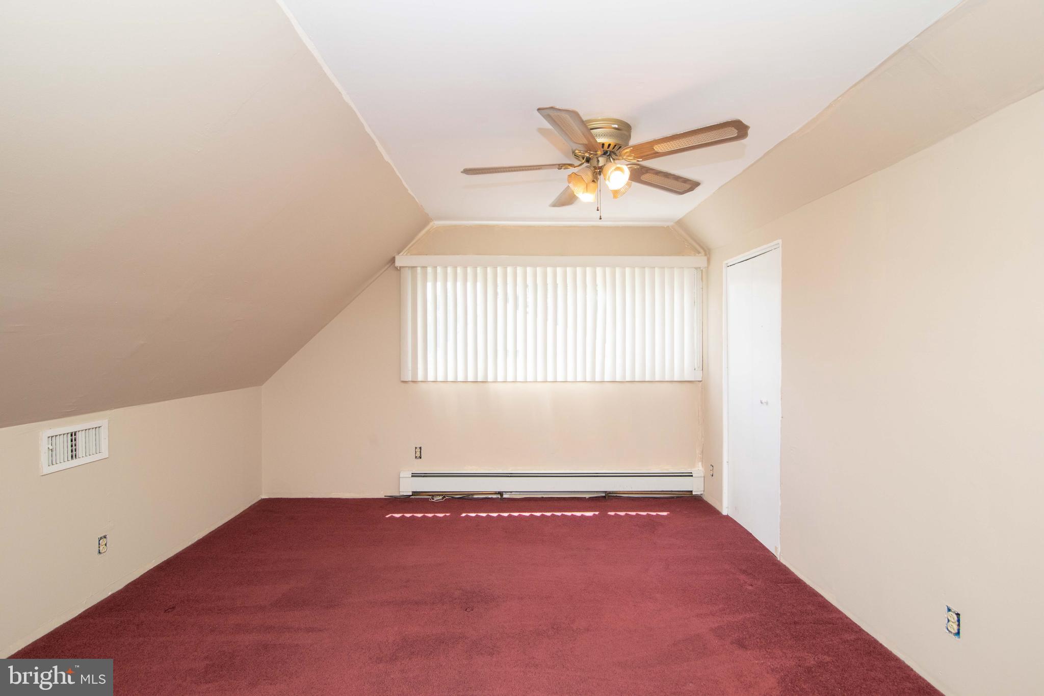 21 Conifer Road Levittown, PA 19057 - Photo 28 of 36