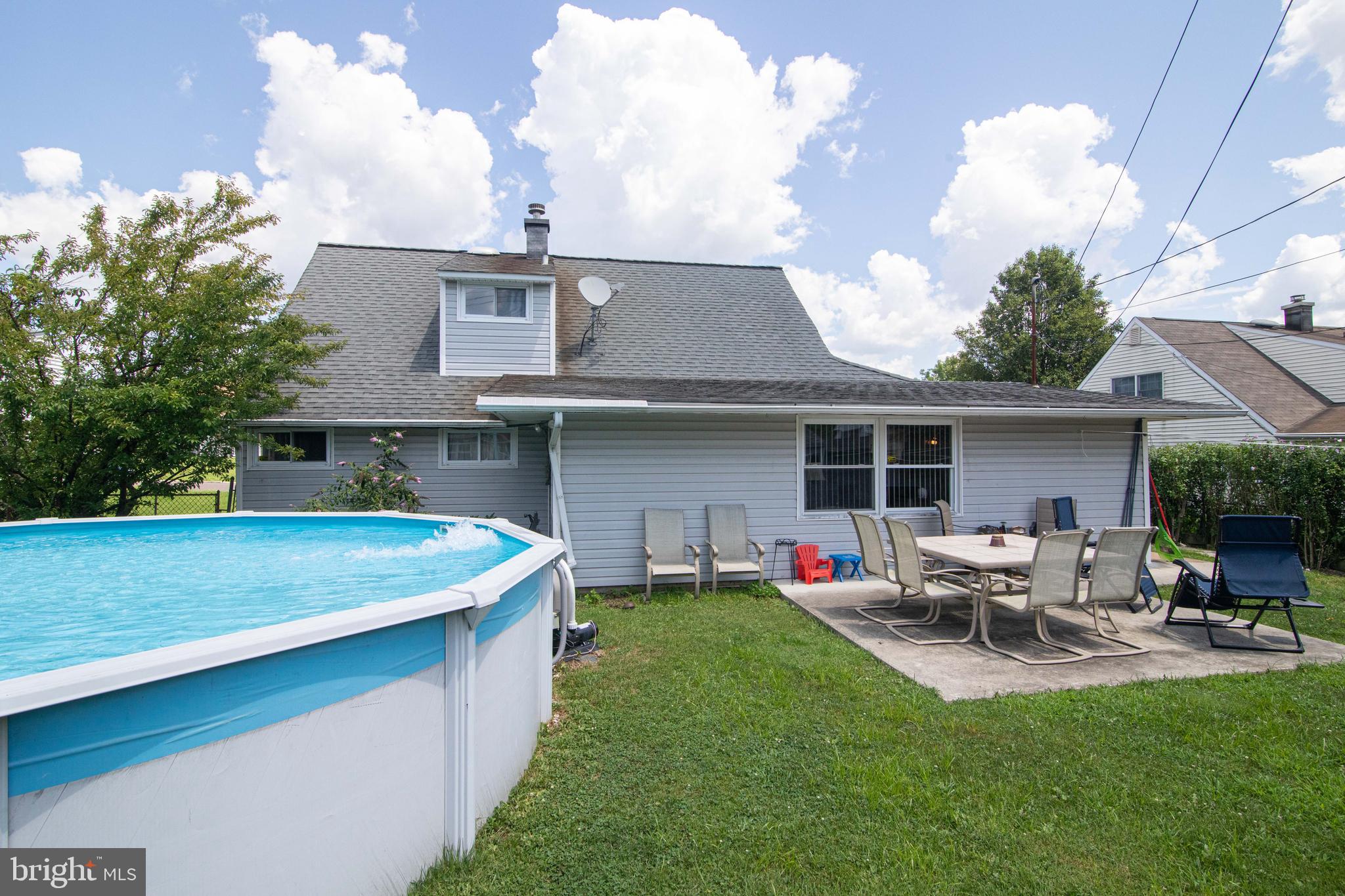 21 Conifer Road Levittown, PA 19057 - Photo 33 of 36