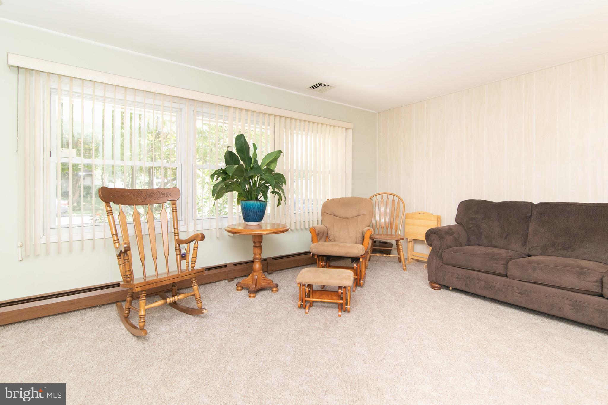 21 Conifer Road Levittown, PA 19057 - Photo 5 of 36