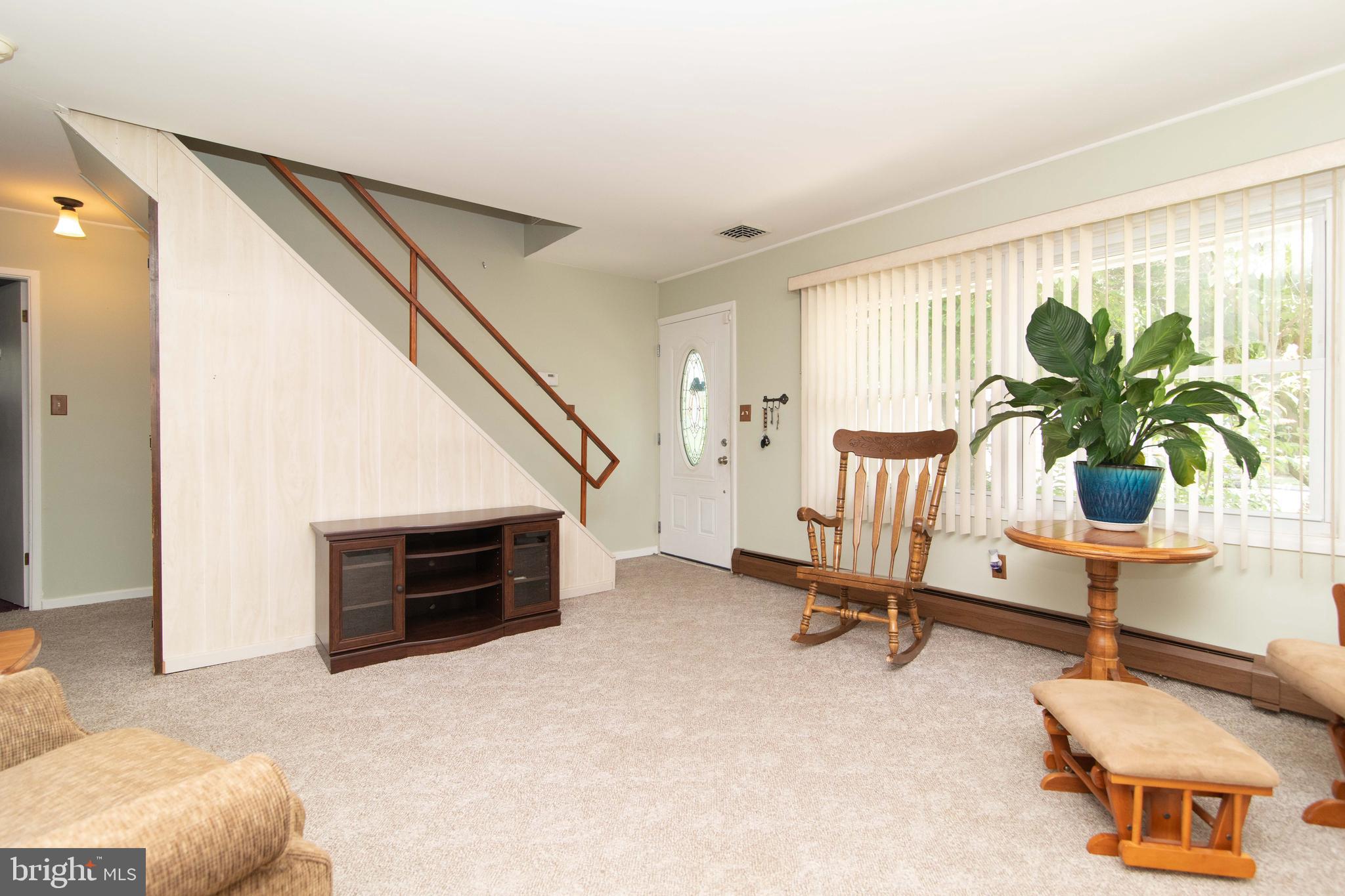 21 Conifer Road Levittown, PA 19057 - Photo 6 of 36