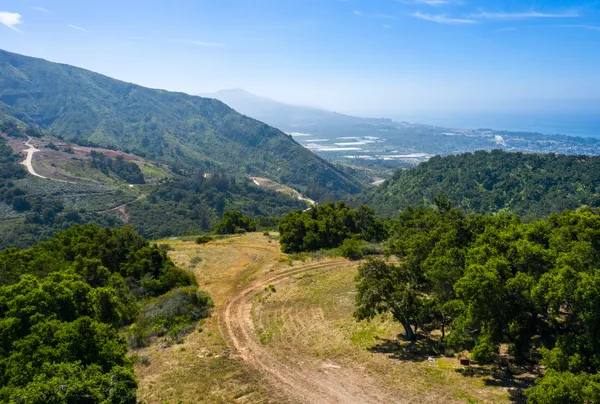 $4,750,000 | 3589 Toro Canyon Park, Santa Barbara, CA 93108