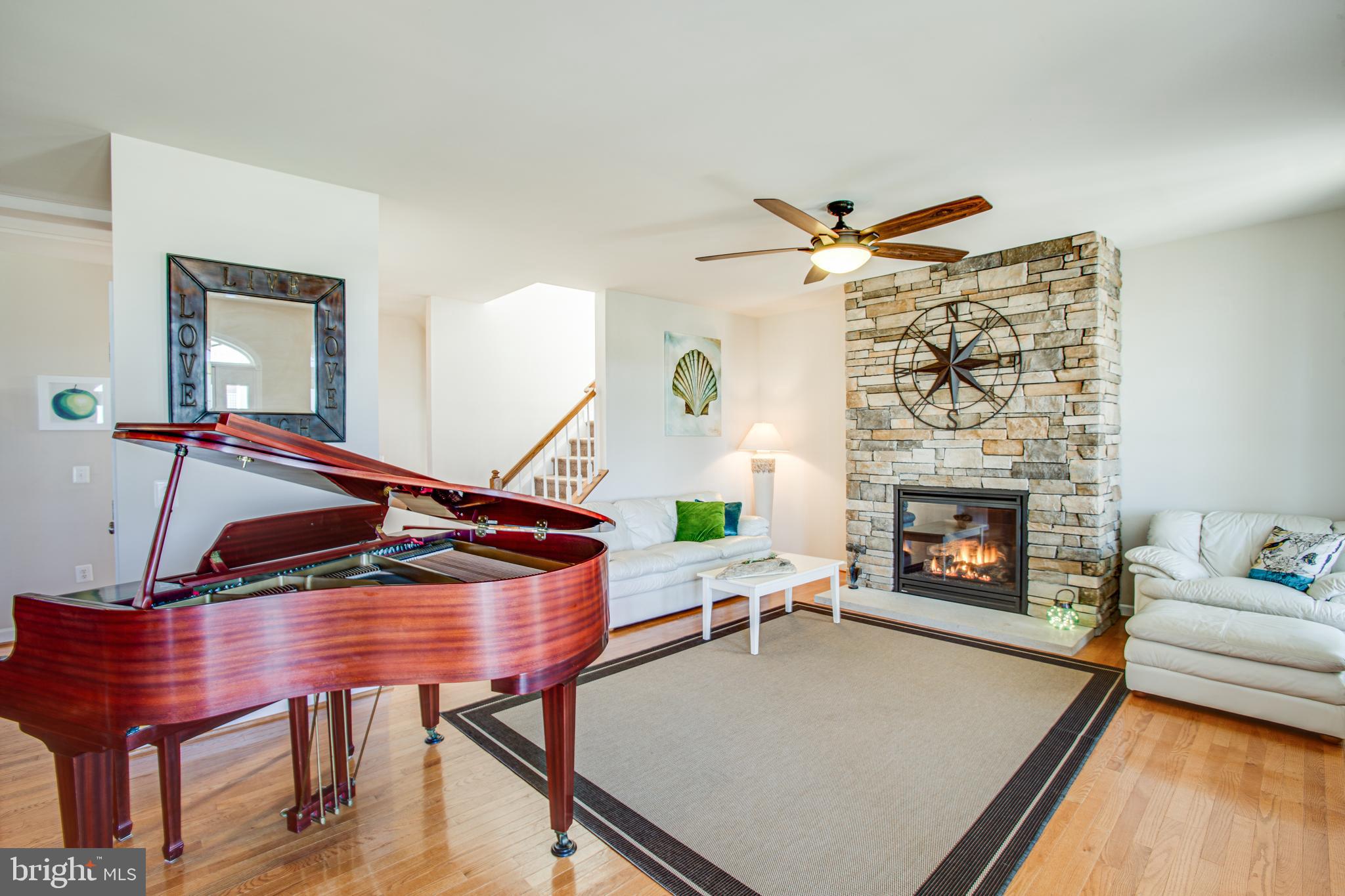 6081 Marineview Road King George, VA 22485 - Photo 14 of 87 Living room with Fireplace