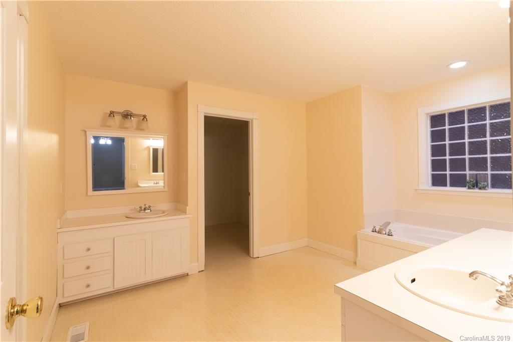 1622 Freedom Mill Road Gastonia, NC 28052 - Photo 14 of 27 Gallery Image 14