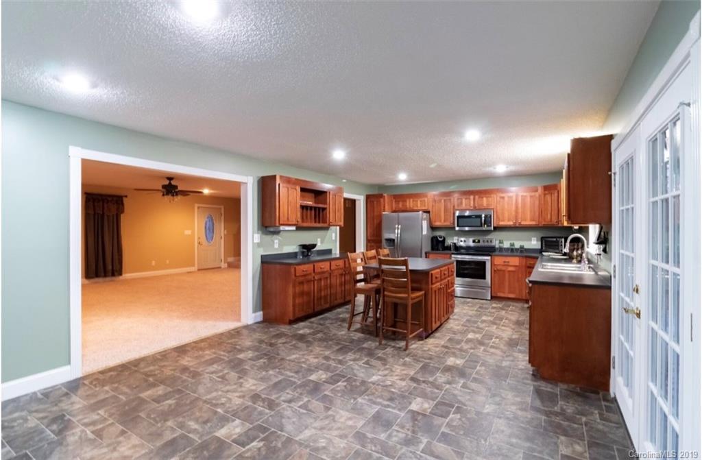 1622 Freedom Mill Road Gastonia, NC 28052 - Photo 9 of 27 Gallery Image 9