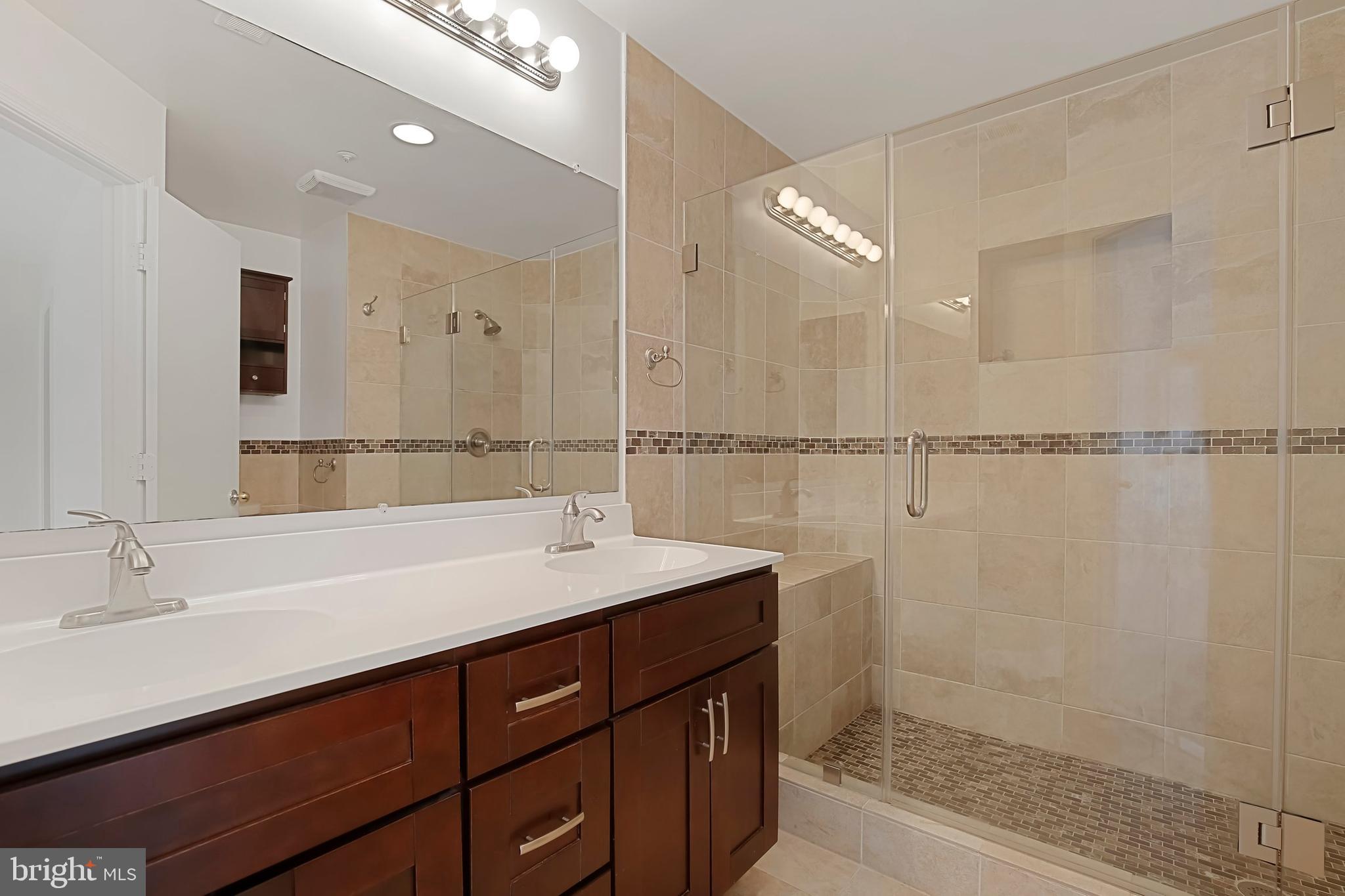 3313 Sir Thomas Drive, Unit 4C33 Silver Spring, MD 20904 - Photo 26 of 34