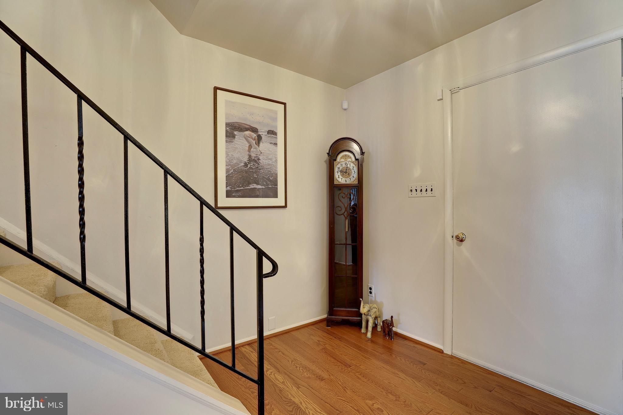8462 Kenton Road Pasadena, MD 21122 - Photo 7 of 18 Interior (General)