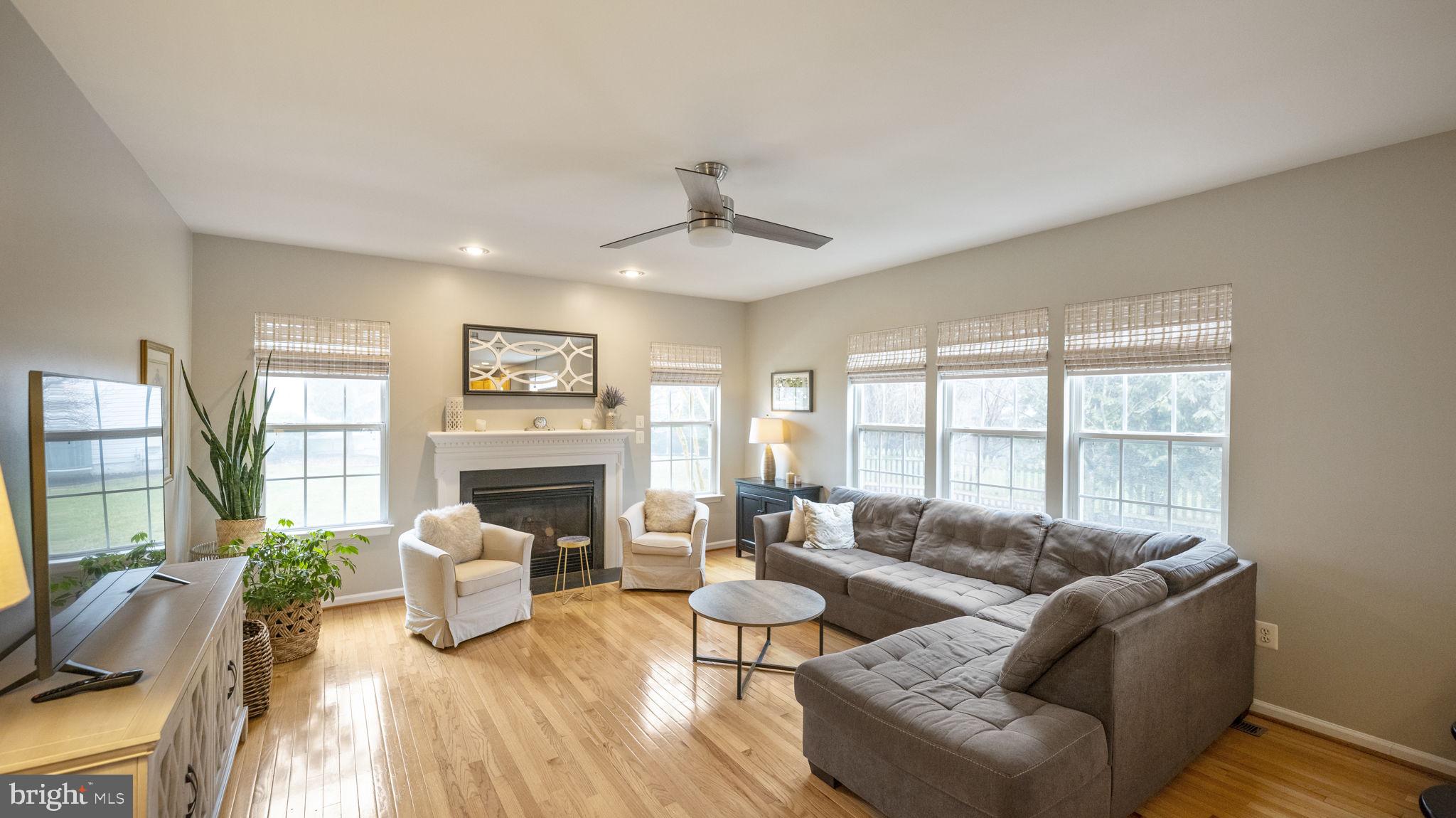 14206 Brass Wheel Road Boyds, MD 20841 - Photo 4 of 34 Relax in the cozy family room