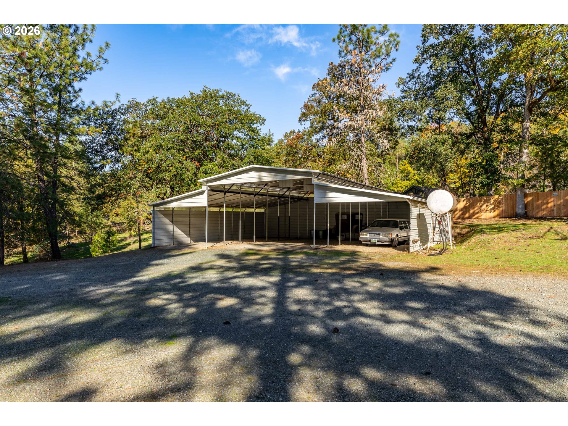 11990 Artlin Road Grants Pass, OR 97526 - Photo 15 of 37