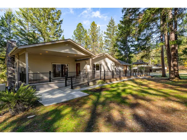 a view of outdoor space yard and patio