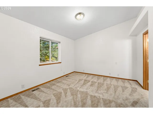 $799,000 | 11990 Artlin Road, Grants Pass, OR 97526