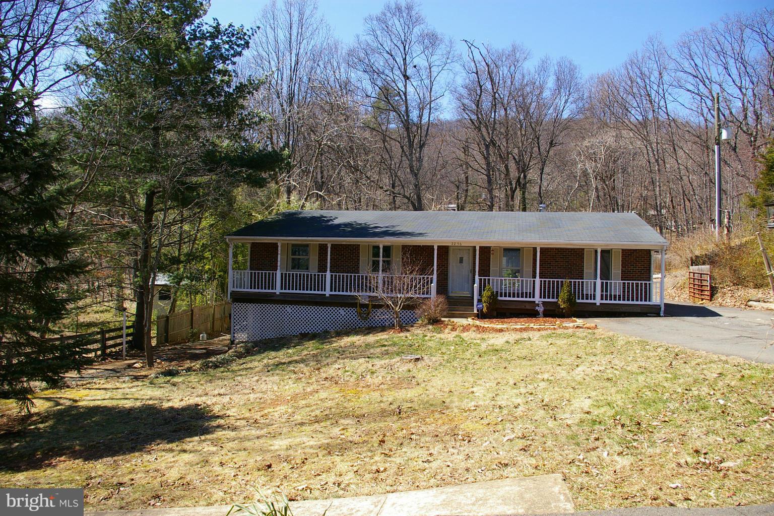 2256 Mountain Road Haymarket, VA 20169 - Photo 3 of 25 Exterior (Front)