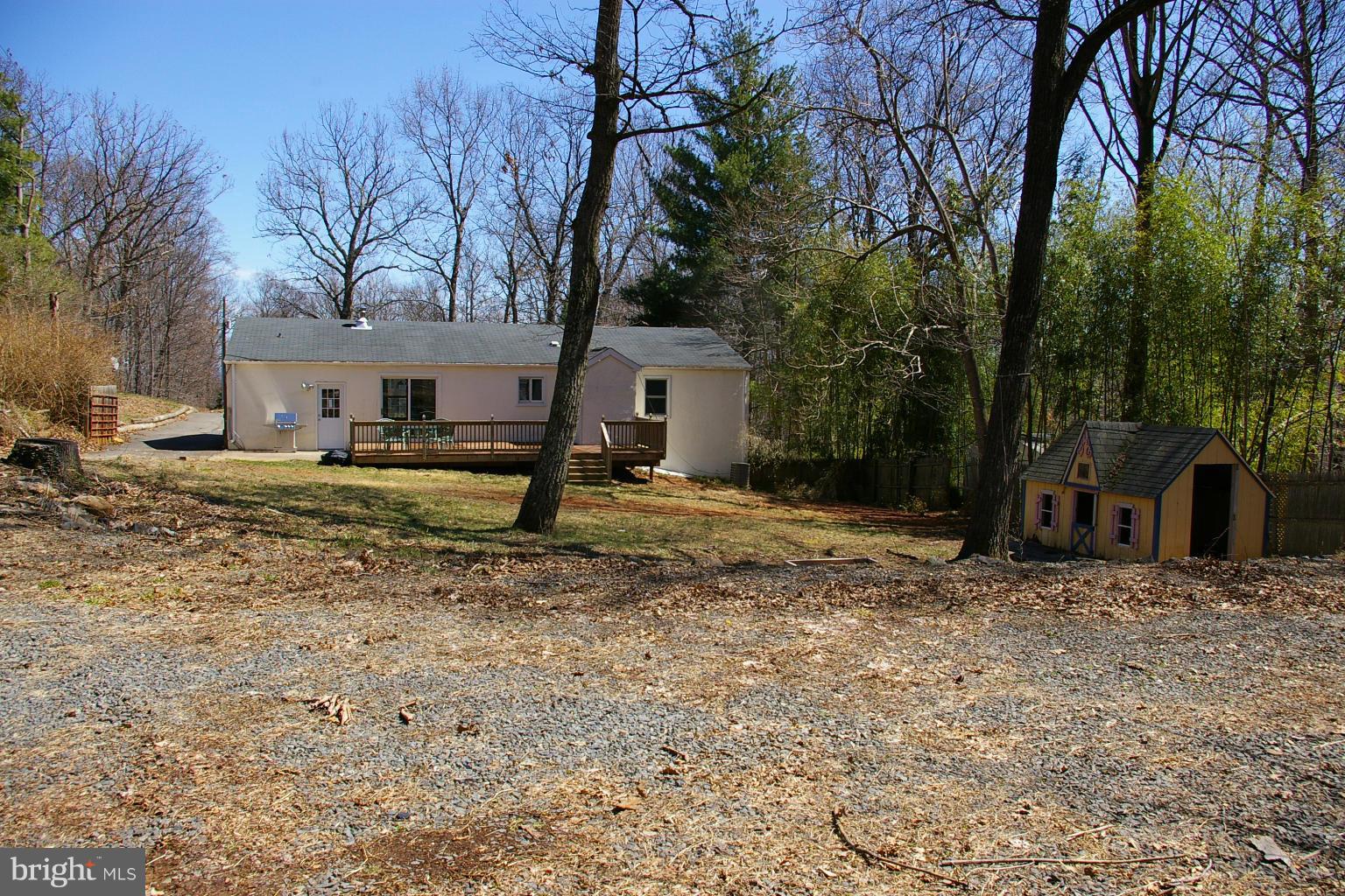 2256 Mountain Road Haymarket, VA 20169 - Photo 6 of 25 Exterior (Rear)