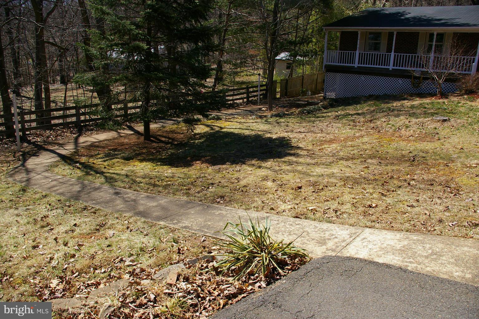2256 Mountain Road Haymarket, VA 20169 - Photo 7 of 25 Exterior (Front)