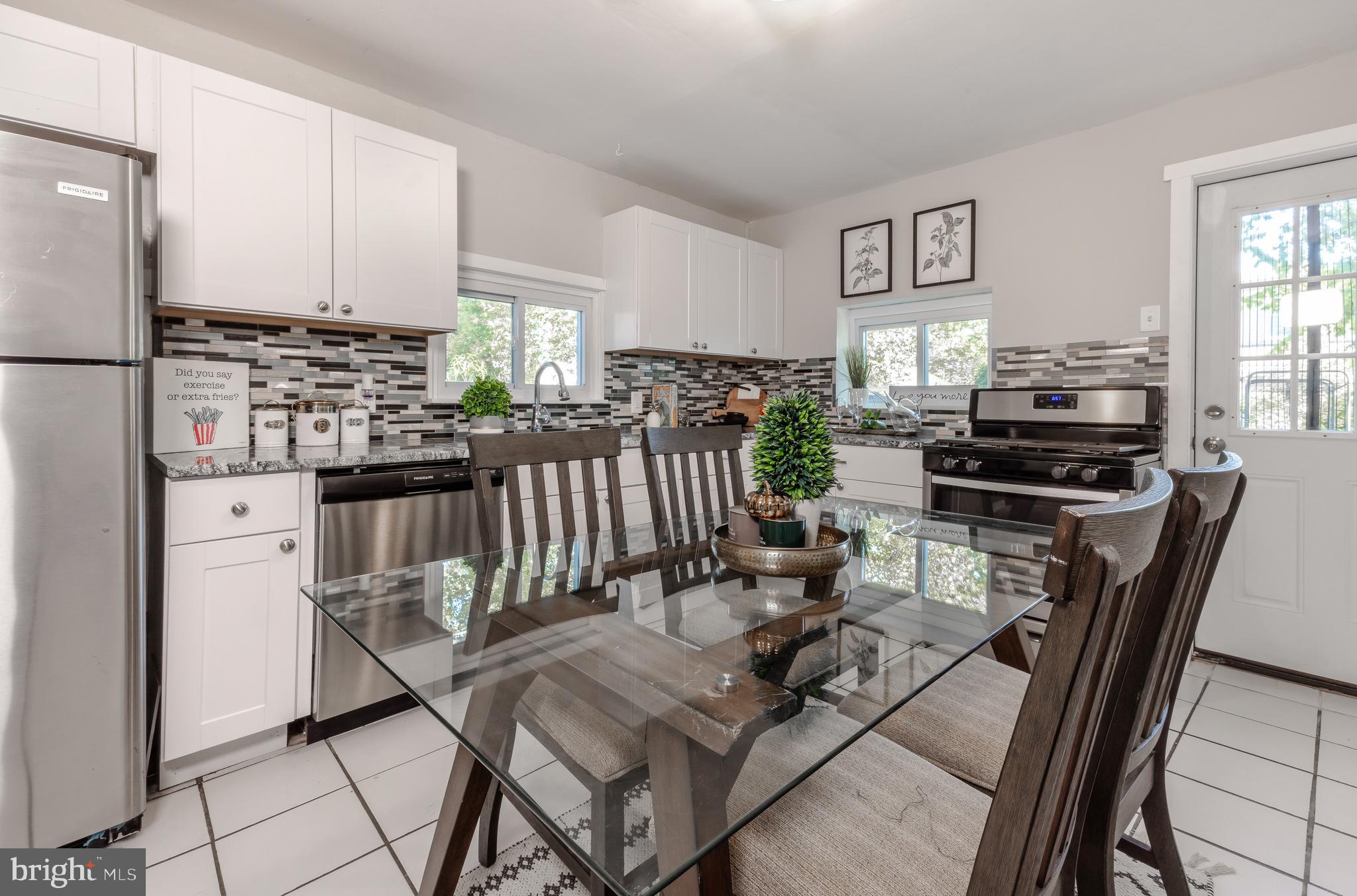 927 Ridgeway Street Gloucester City, NJ 08030 - Photo 8 of 22 Gallery Image 8