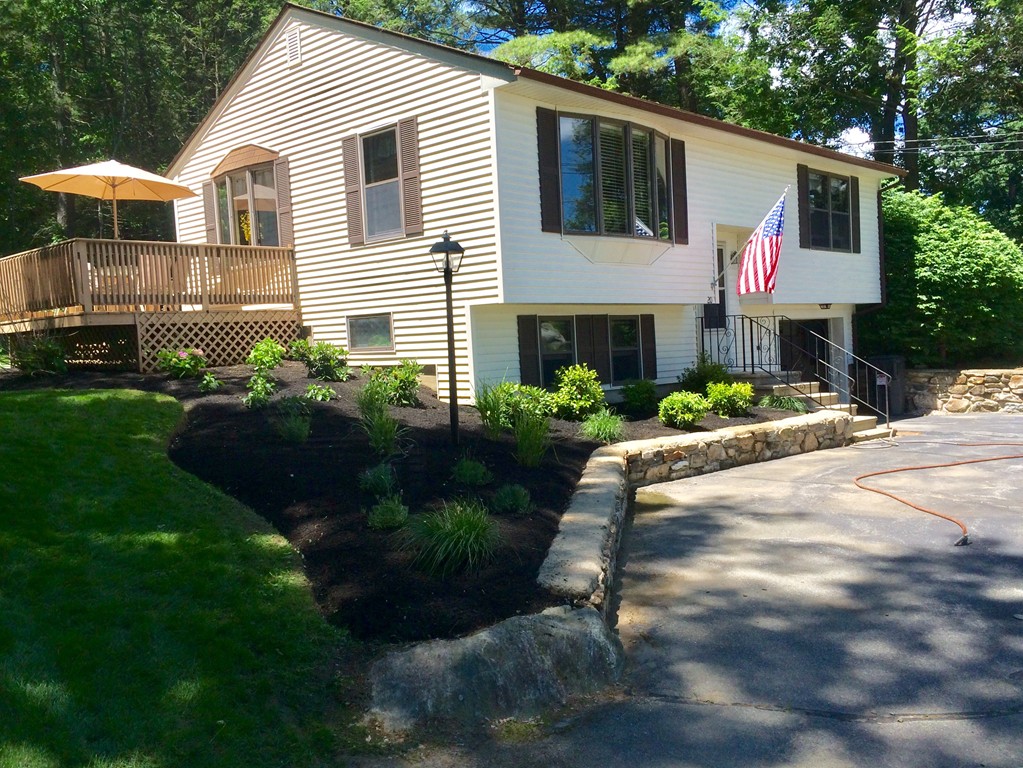 20 West Sutton Road Sutton, MA 01590 - Photo 1 of 15 Gallery Image 1