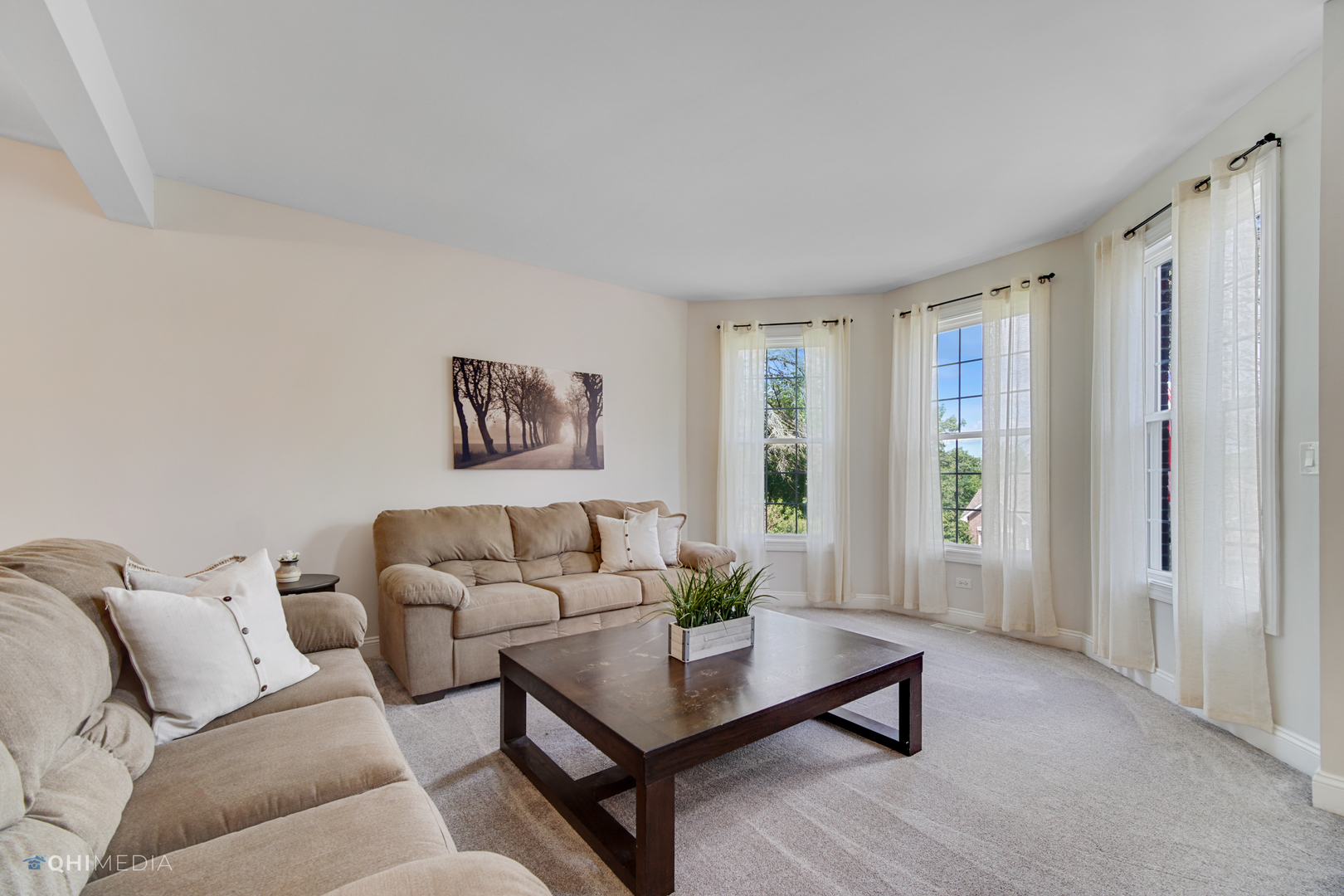 5213 Hayes Road Algonquin, IL 60102 - Photo 12 of 36 a living room with furniture and a large window