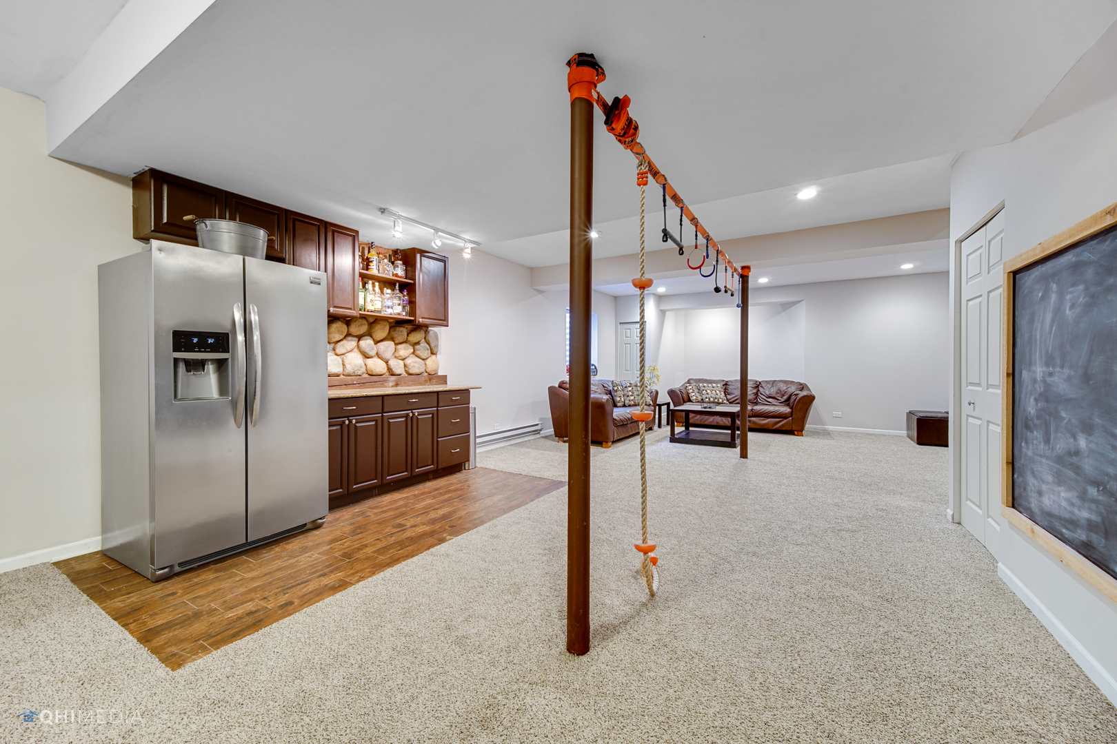 5213 Hayes Road Algonquin, IL 60102 - Photo 26 of 36 a view of a kitchen with a sink