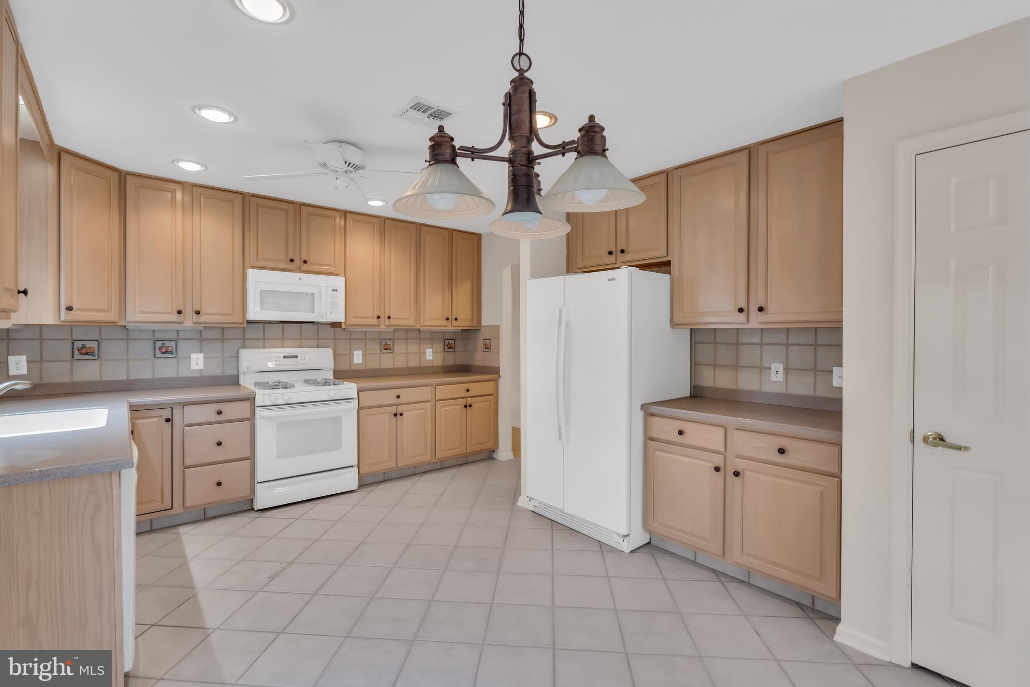 3 Rye Court Jackson, NJ 08527 - Photo 17 of 35 Gallery Image 17