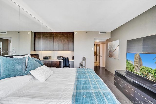 $550,000 | 20191 East Country Club Drive, Unit 2311, Aventura, FL 33180