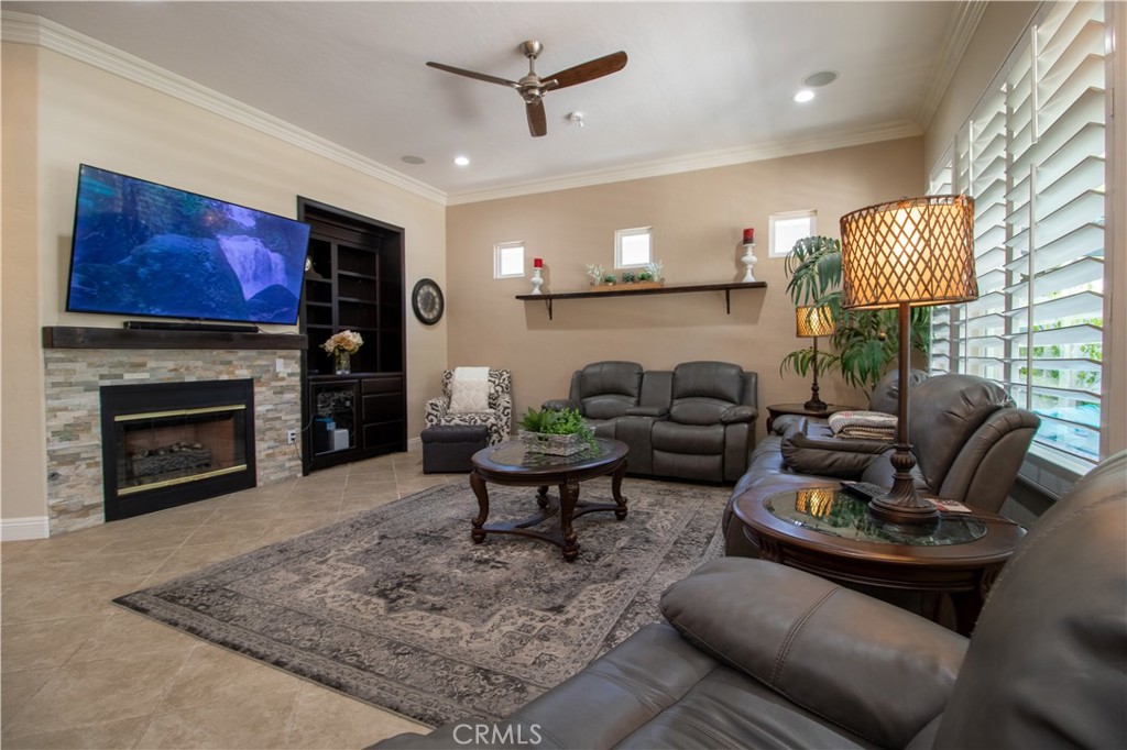 33699 Spring Brook Circle Temecula, CA 92592 - Photo 21 of 46