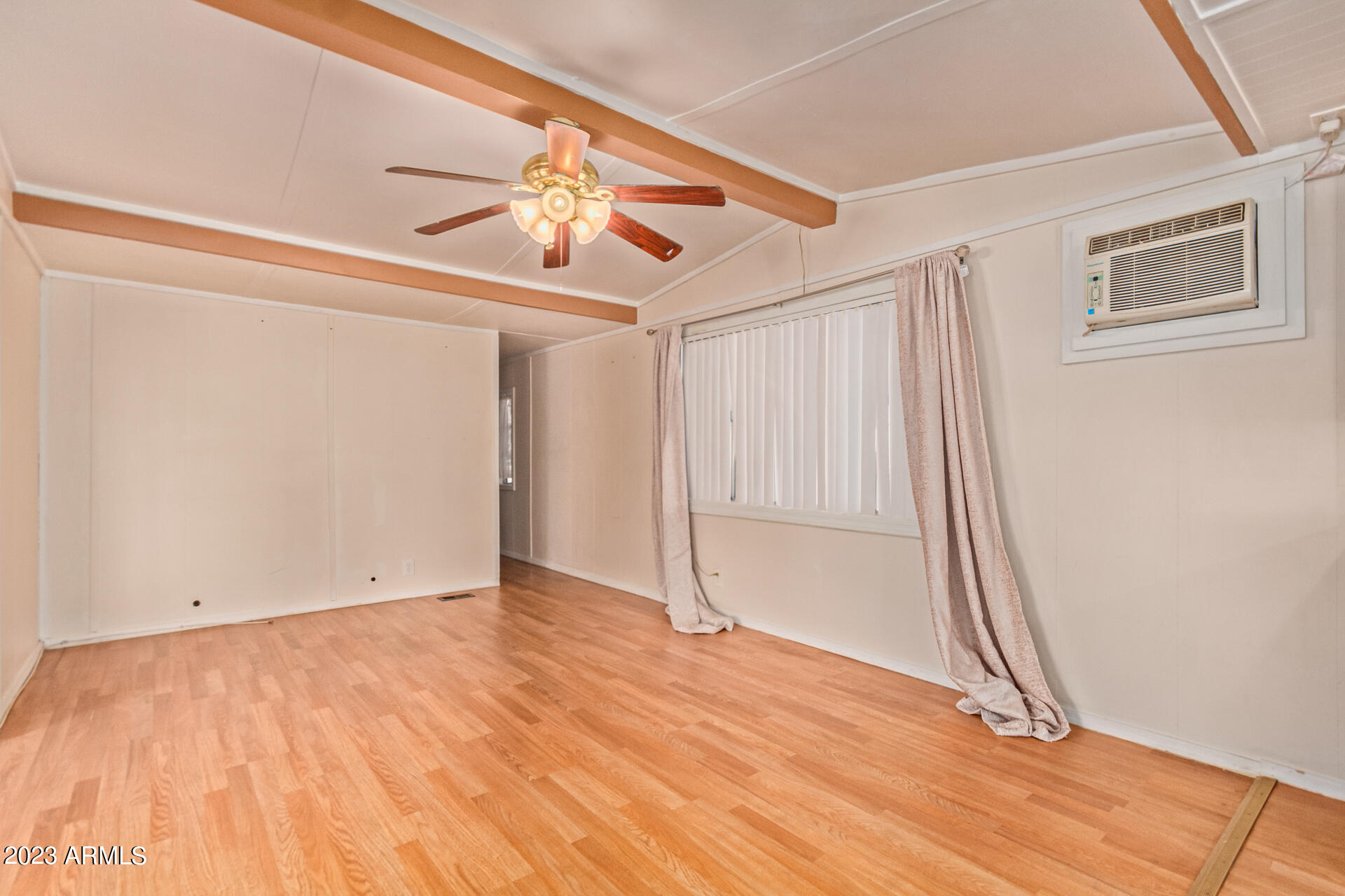 5201 West Camelback Road, Unit A19 Phoenix, AZ 85031 - Photo 10 of 23 Living Room