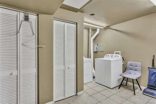 $874,000 | 90 South Trenton Street, Denver, CO 80230