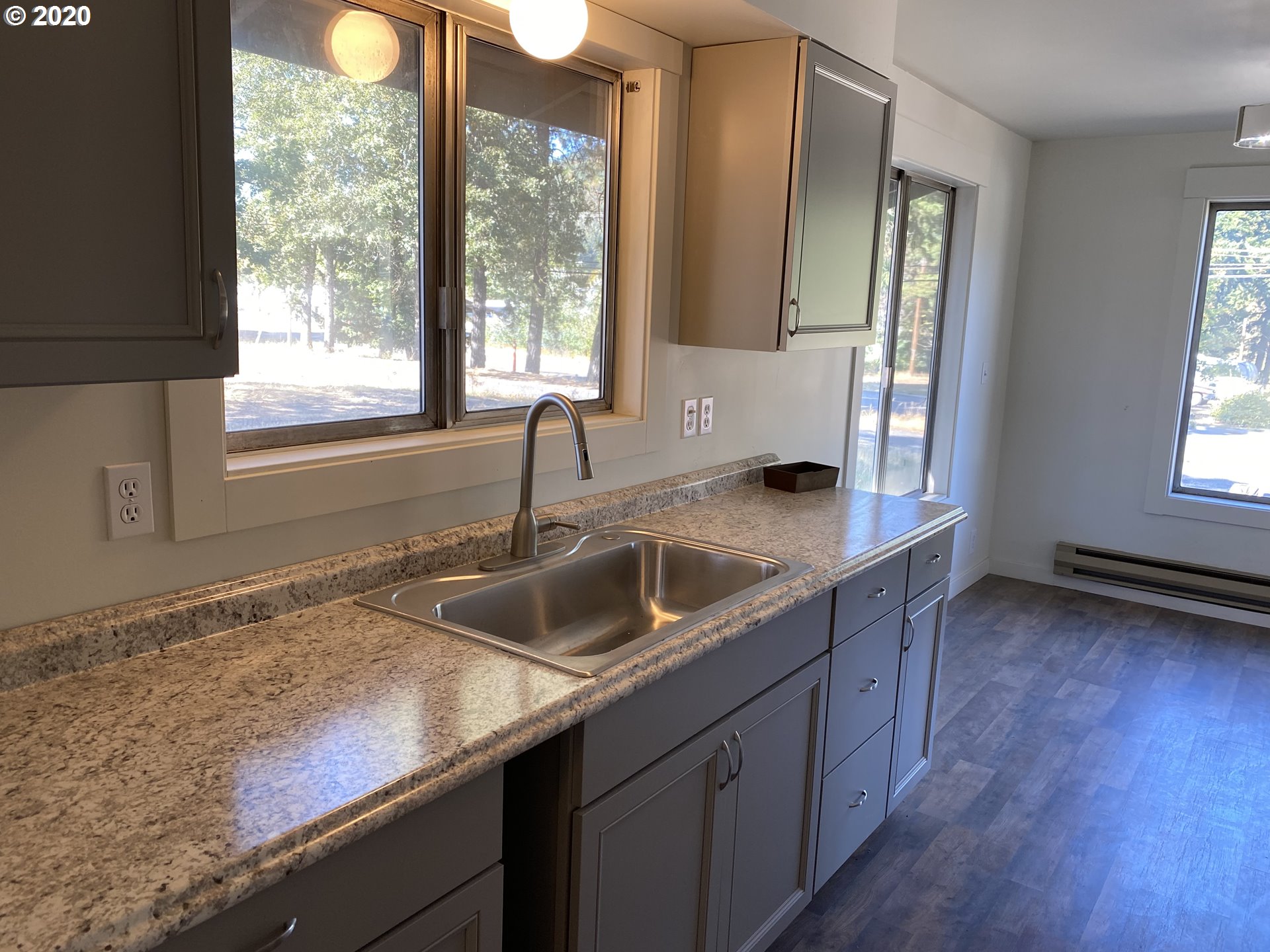 393 Northwest Loop Road White Salmon, WA 98672 - Photo 9 of 32 Gallery Image 9