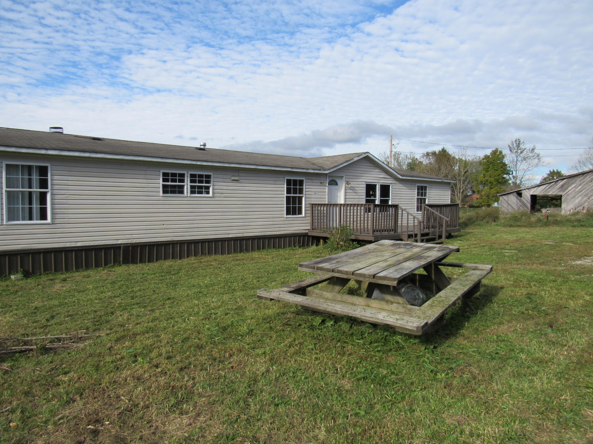 192 Meister Hills Road Deer Lodge, TN 37726 - Photo 3 of 40
