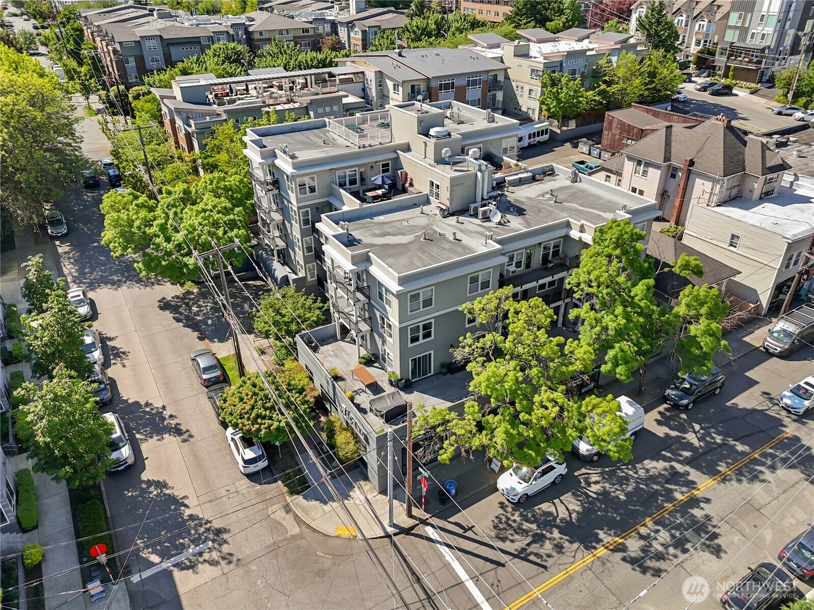 420 Valley Street, Unit W409 Seattle, WA 98109 - Photo 27 of 31