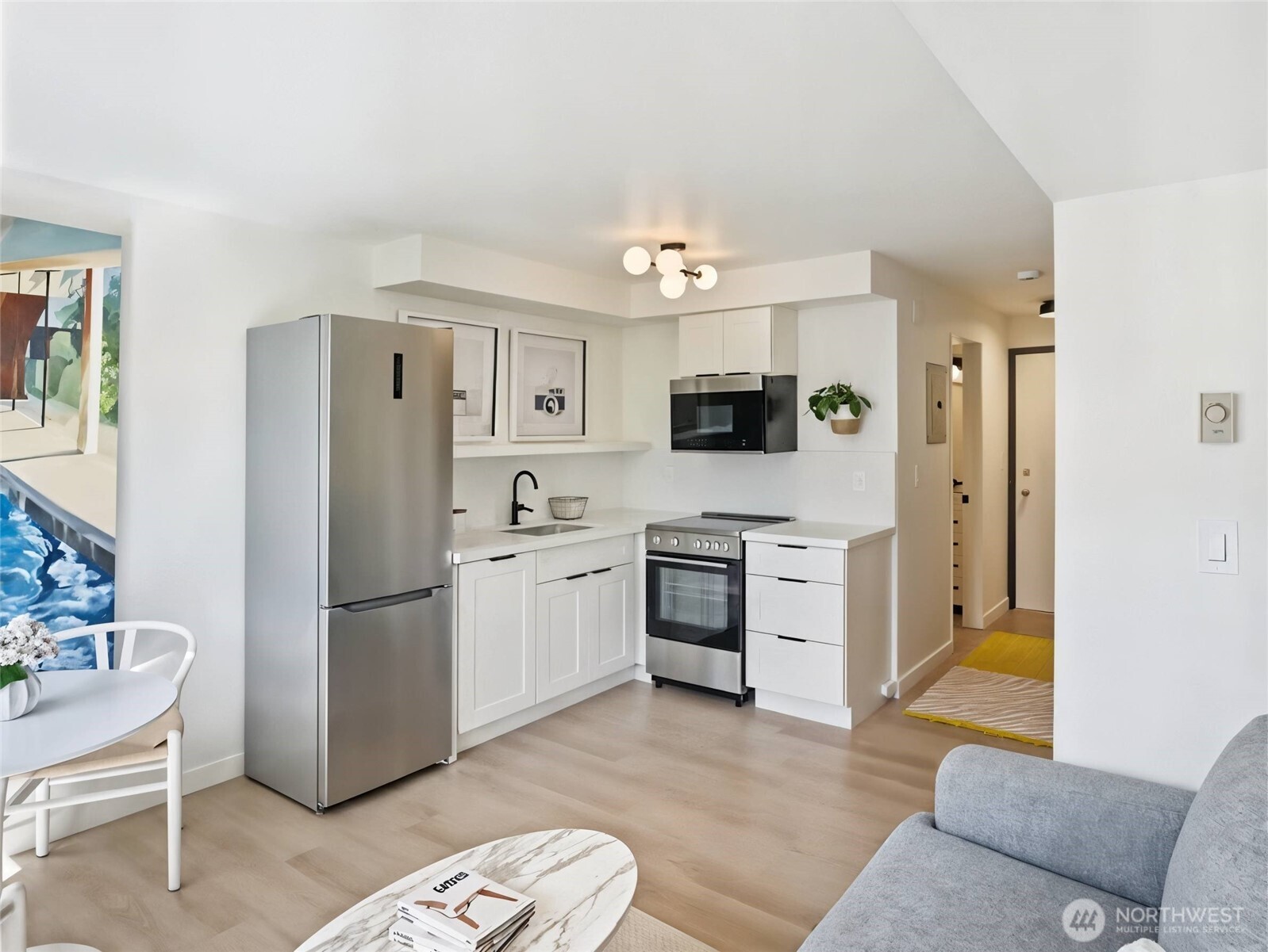 420 Valley Street, Unit W409 Seattle, WA 98109 - Photo 8 of 31