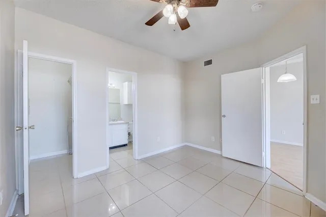 $675 | 12166 Metric Boulevard, Unit 212, Austin, TX 78758