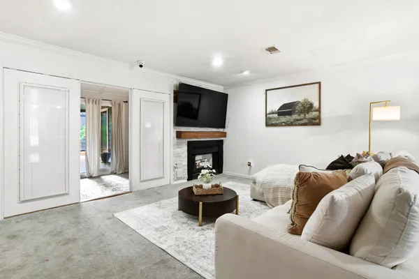 $175,000 | 2030 Plantation Drive, Unit B4, Conroe, TX 77301