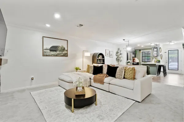 $175,000 | 2030 Plantation Drive, Unit B4, Conroe, TX 77301