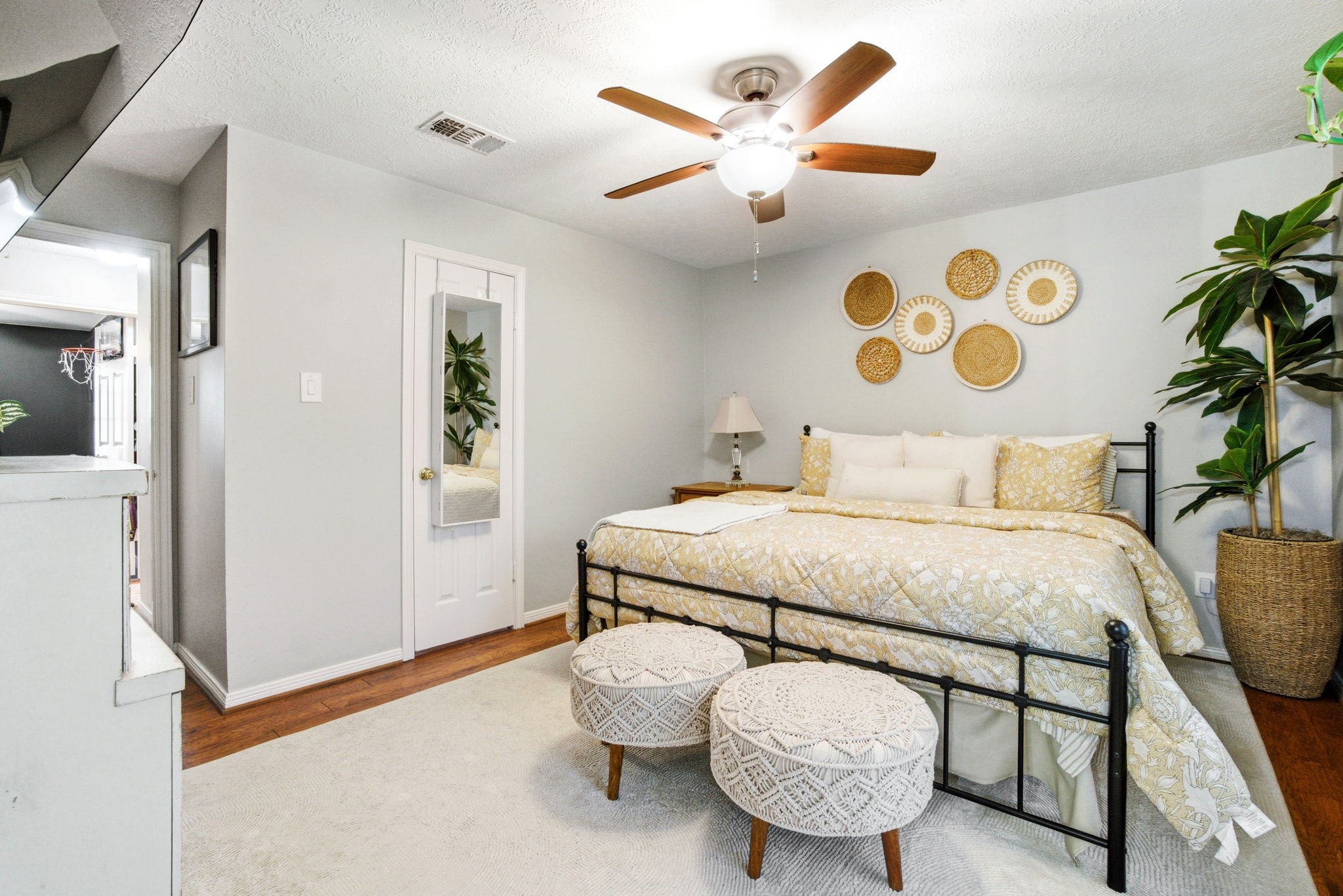 2030 Plantation Drive, Unit B4 Conroe, TX 77301 - Photo 17 of 39