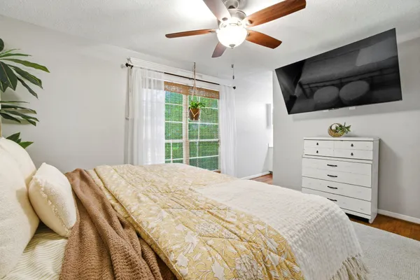 $175,000 | 2030 Plantation Drive, Unit B4, Conroe, TX 77301