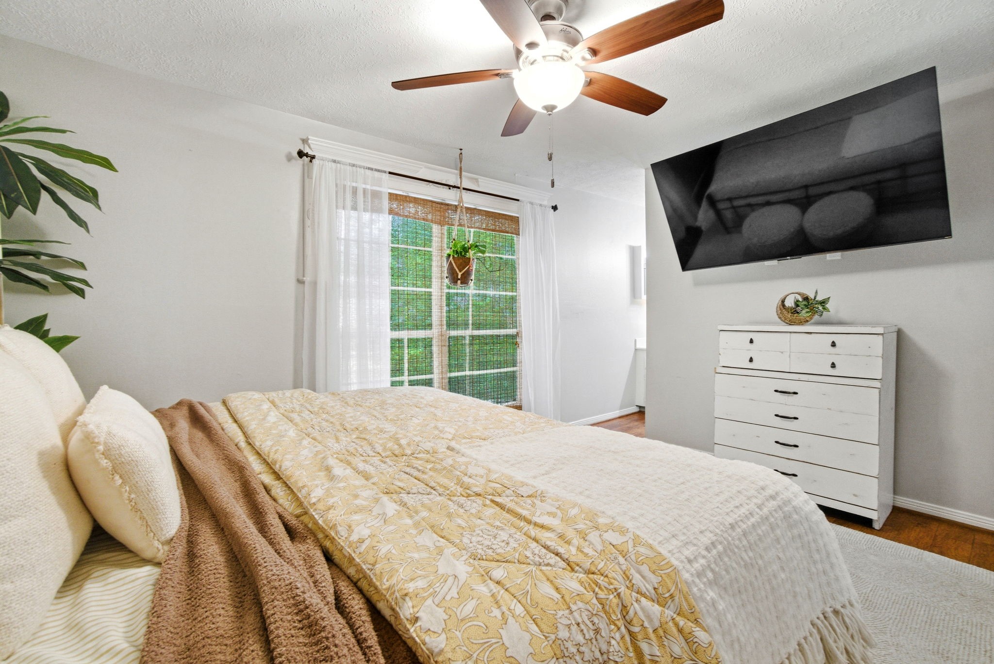 2030 Plantation Drive, Unit B4 Conroe, TX 77301 - Photo 18 of 39