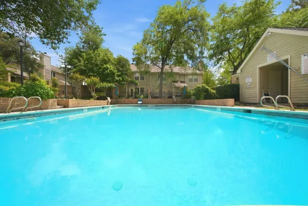 $175,000 | 2030 Plantation Drive, Unit B4, Conroe, TX 77301