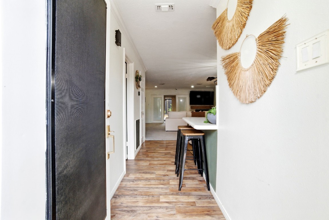 2030 Plantation Drive, Unit B4 Conroe, TX 77301 - Photo 4 of 39