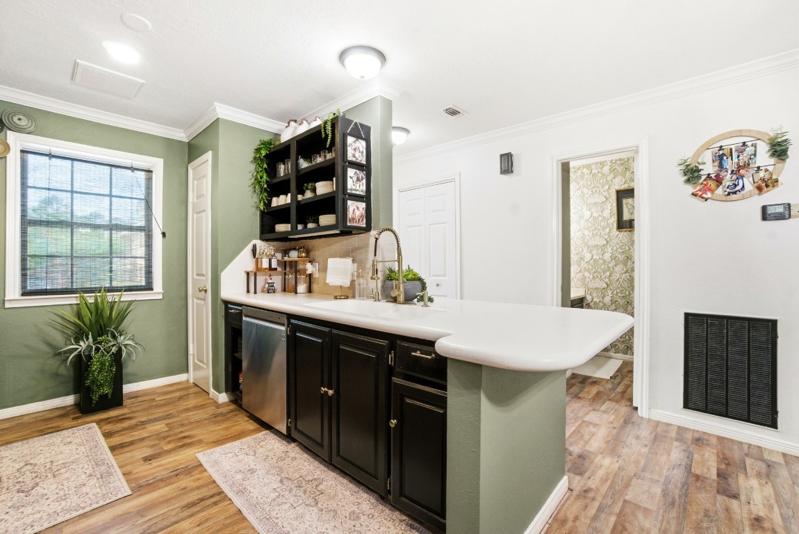 2030 Plantation Drive, Unit B4 Conroe, TX 77301 - Photo 7 of 39