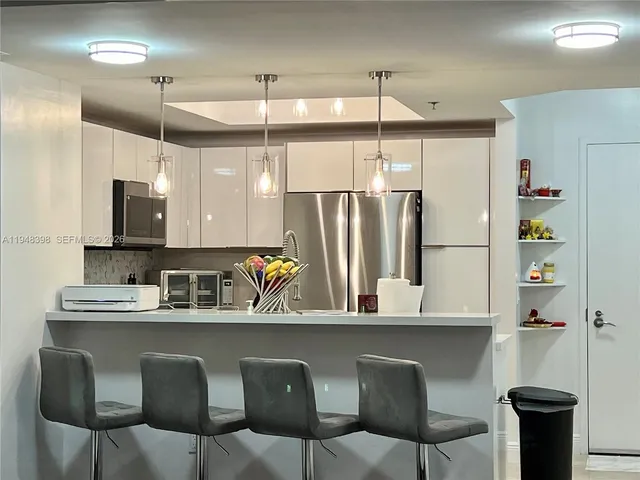 $3,000 | 2681 North Flamingo Road, Unit 1806S, Sunrise, FL 33323