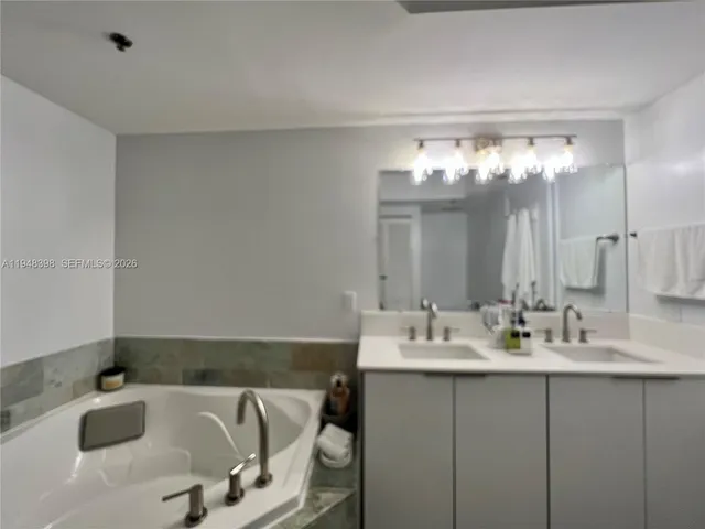 $3,000 | 2681 North Flamingo Road, Unit 1806S, Sunrise, FL 33323